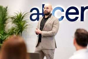 Teofil Stănculea, Director Comercial Akcenta în România